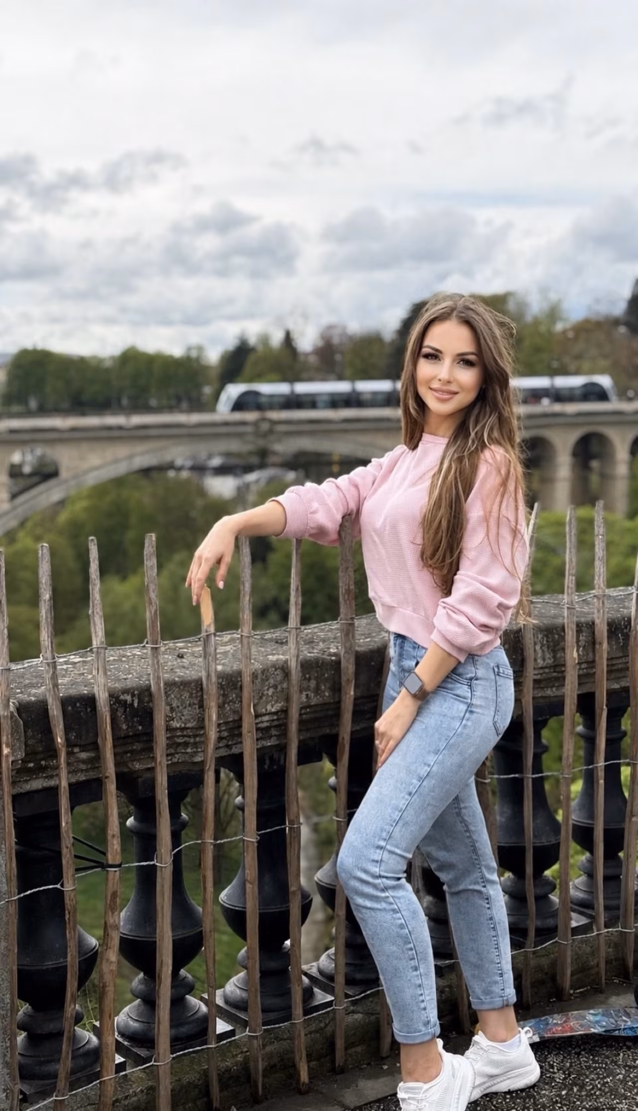 Tetiana 39 Nassau Germany Je suis une femme célibataire et je cherche l'amour