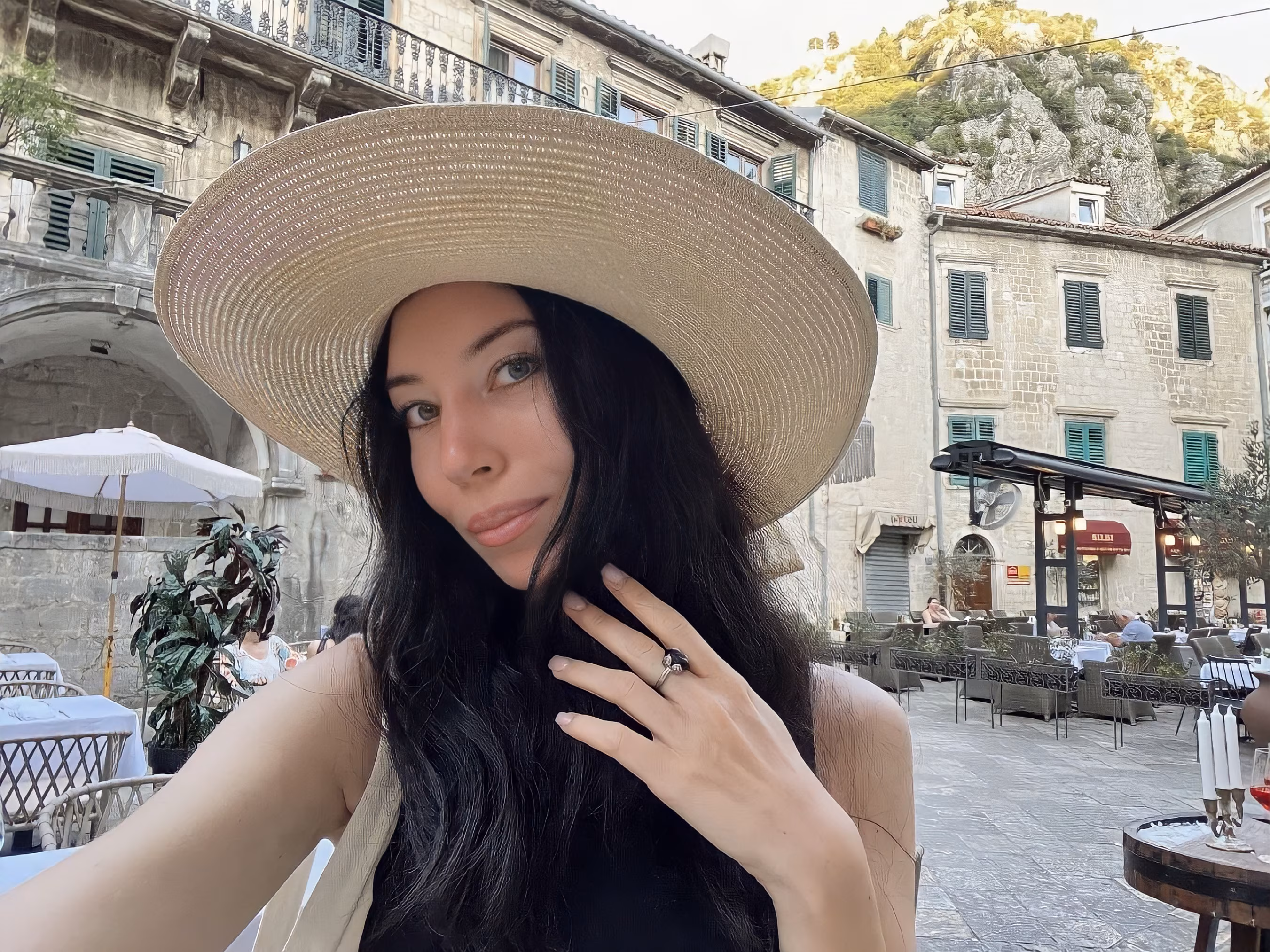 Yulia 30 Wrocław  Poland rencontre en russe