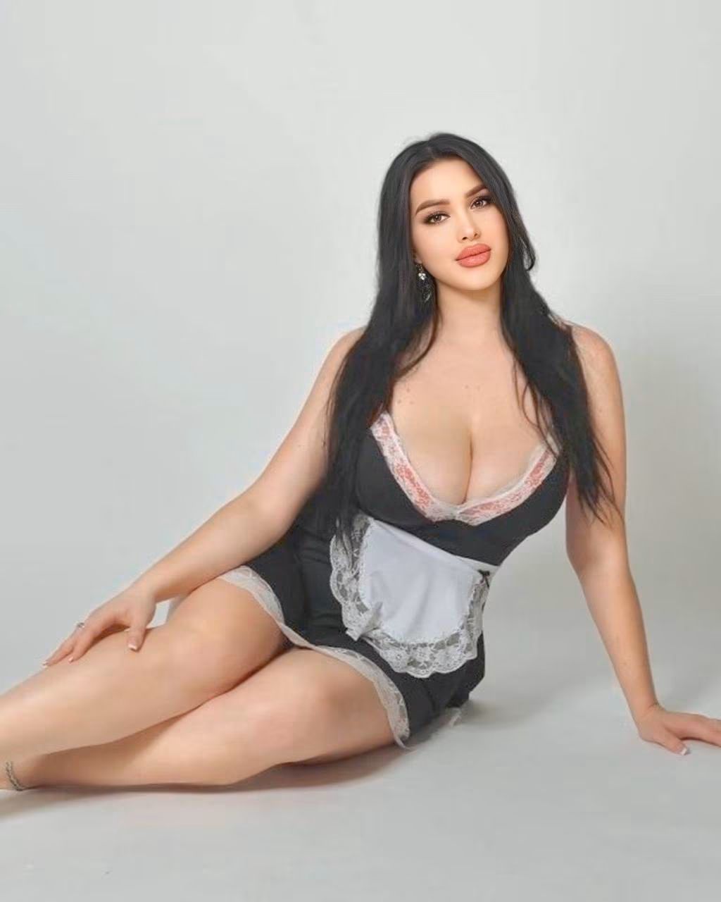 Yana 25 Allemagne parle russe allemand anglais