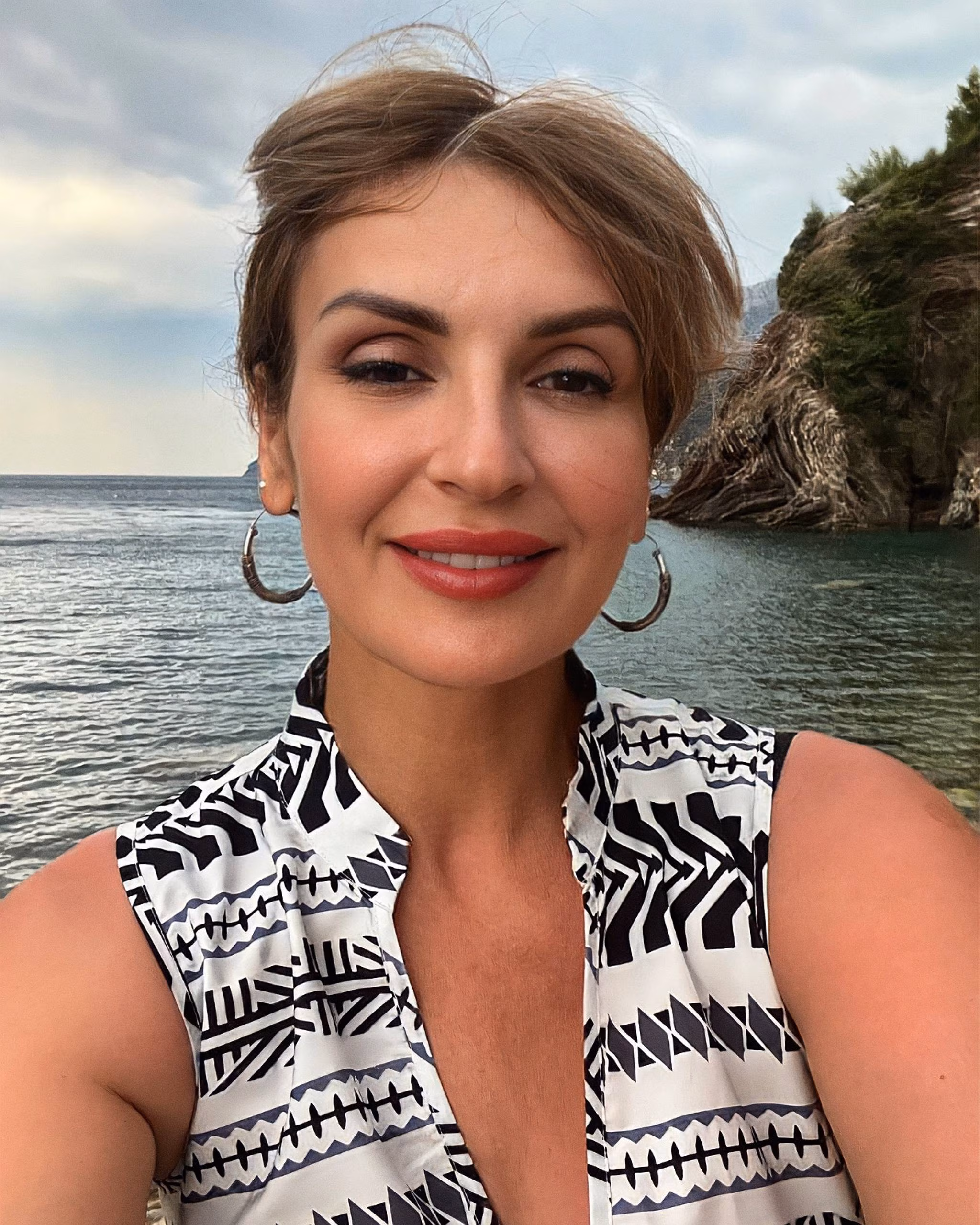 OLENA 56 Ukraine homme honnête