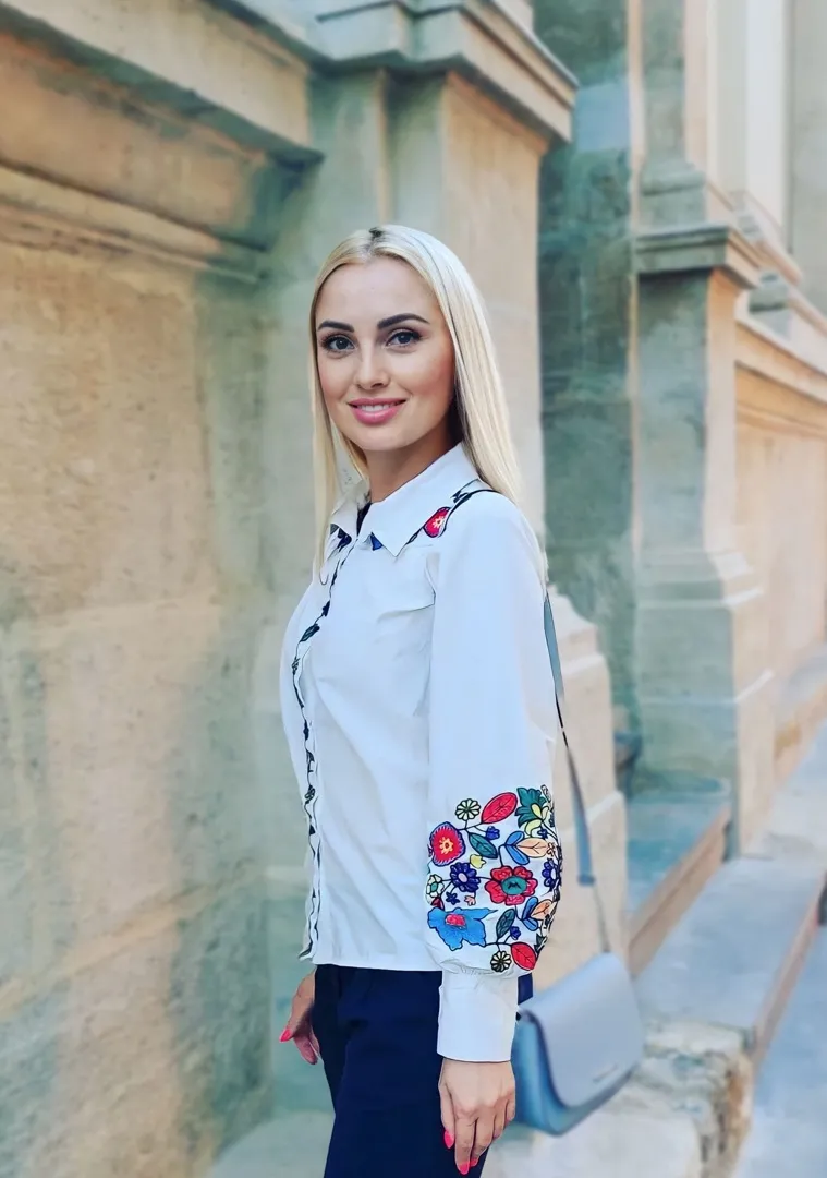 Julia rencontre femme 27