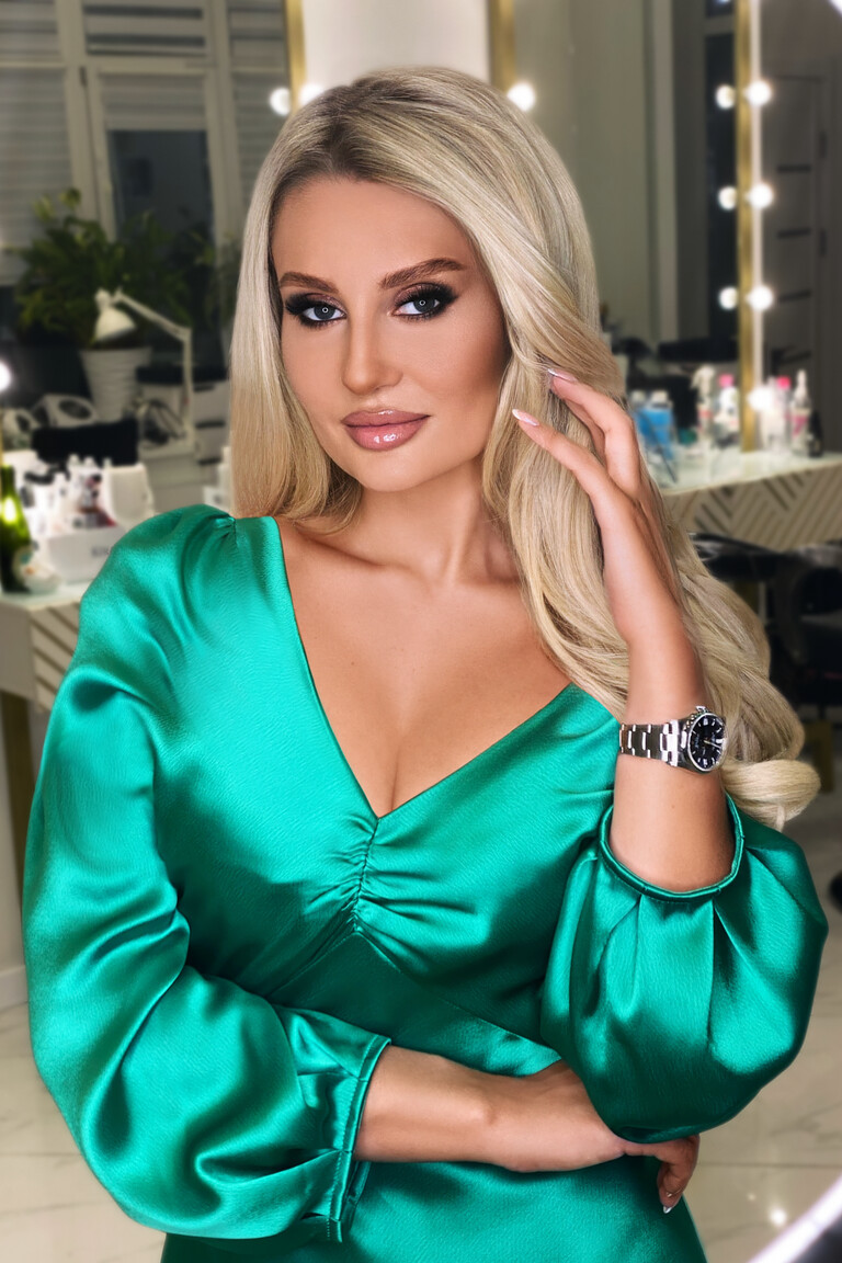 Irina rencontre femme 80