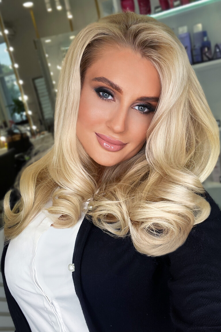 Irina rencontre femme 80