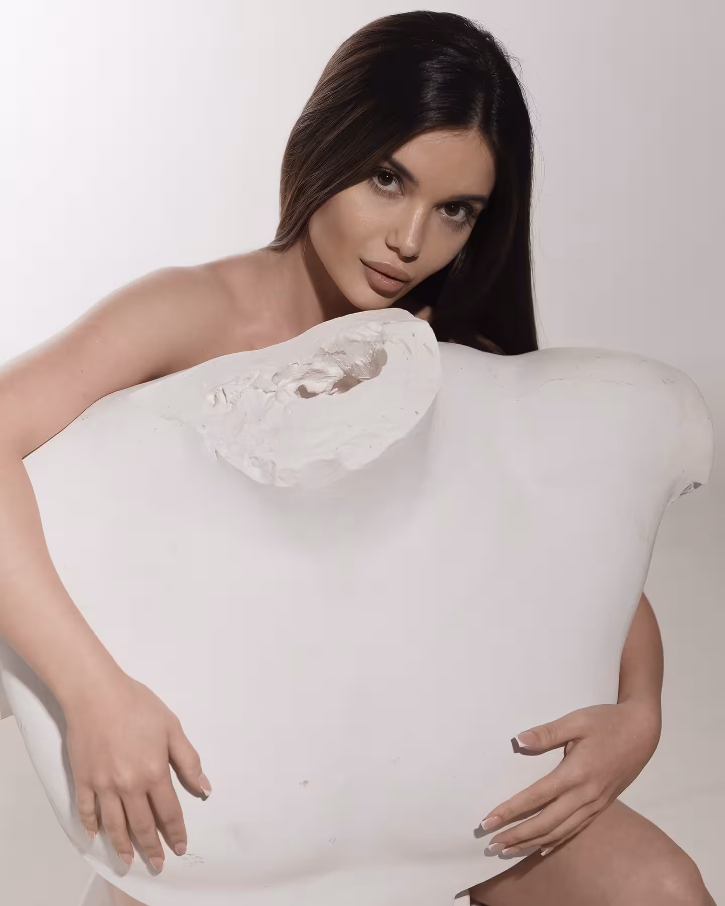 Nika rencontre femme européenne pour mariage gratuit