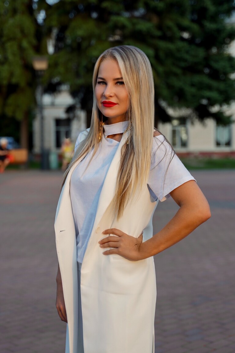 Alina rencontre femme facile
