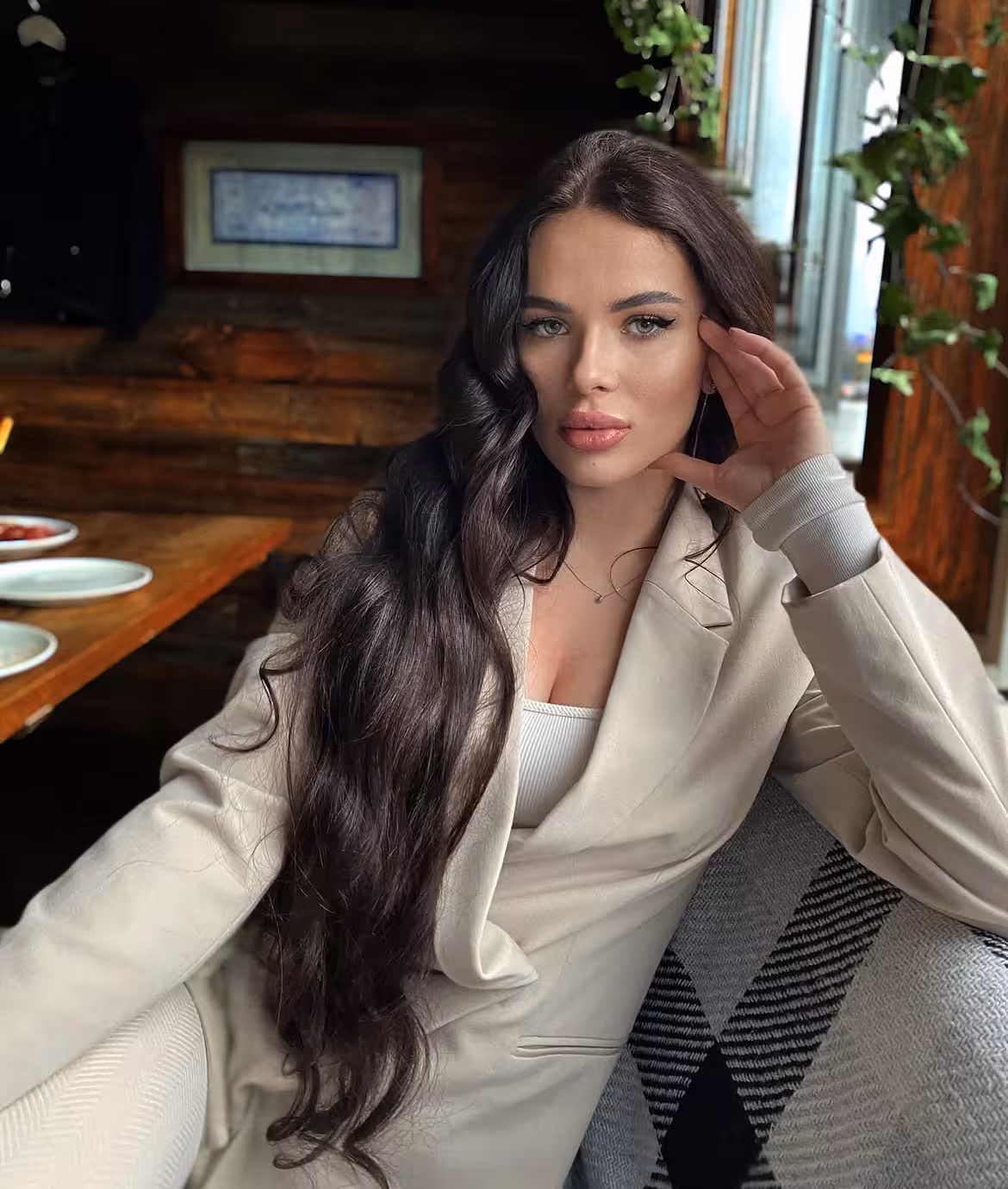 Anastasia  rencontre femme juive paris