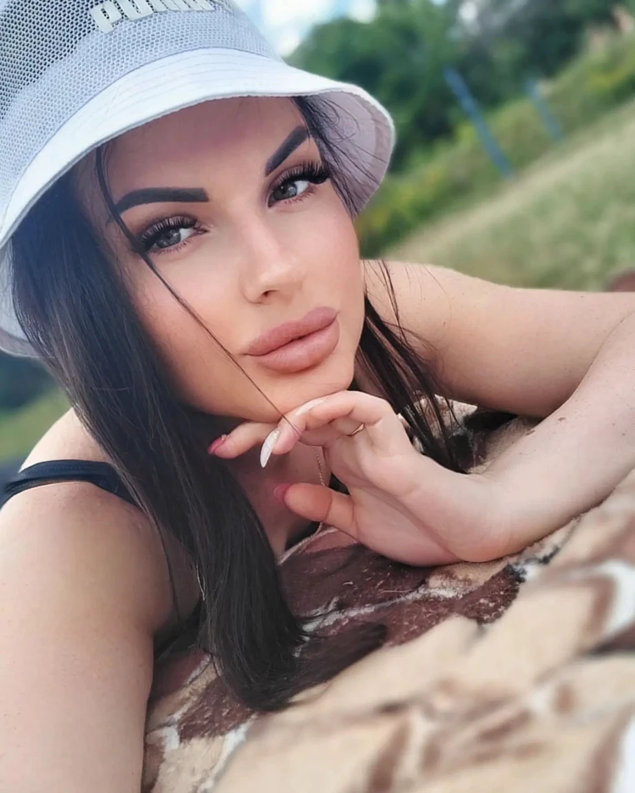 Olena rencontre femme ussel 19200