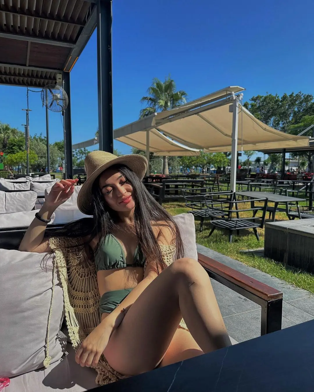 Aziza rencontre femme dalgerie