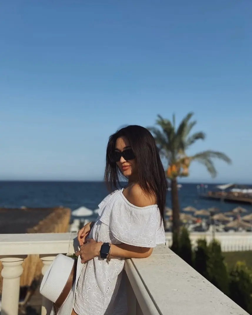 Aziza rencontre femme dalgerie