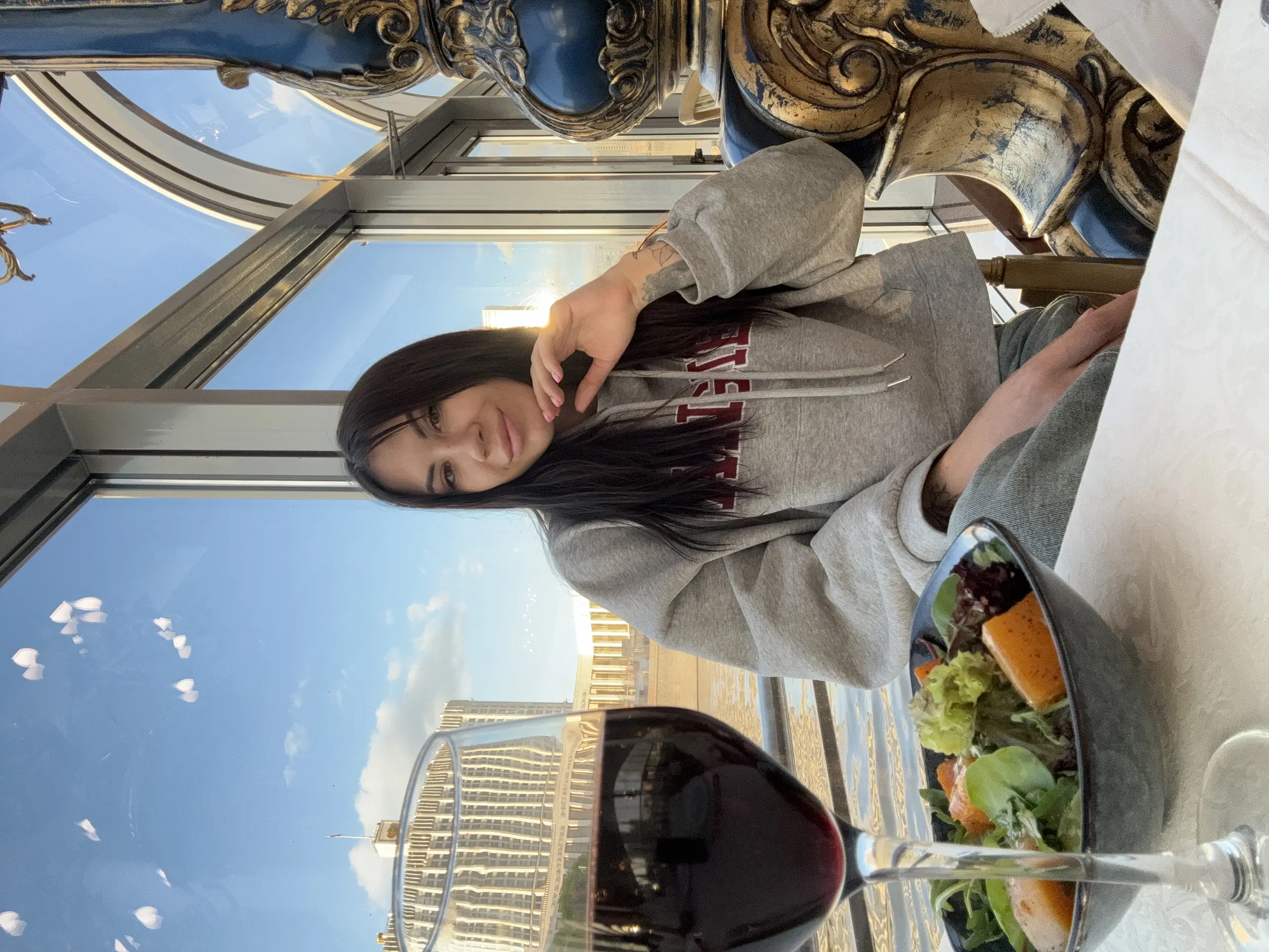 Lilya rencontre femme riche algerie
