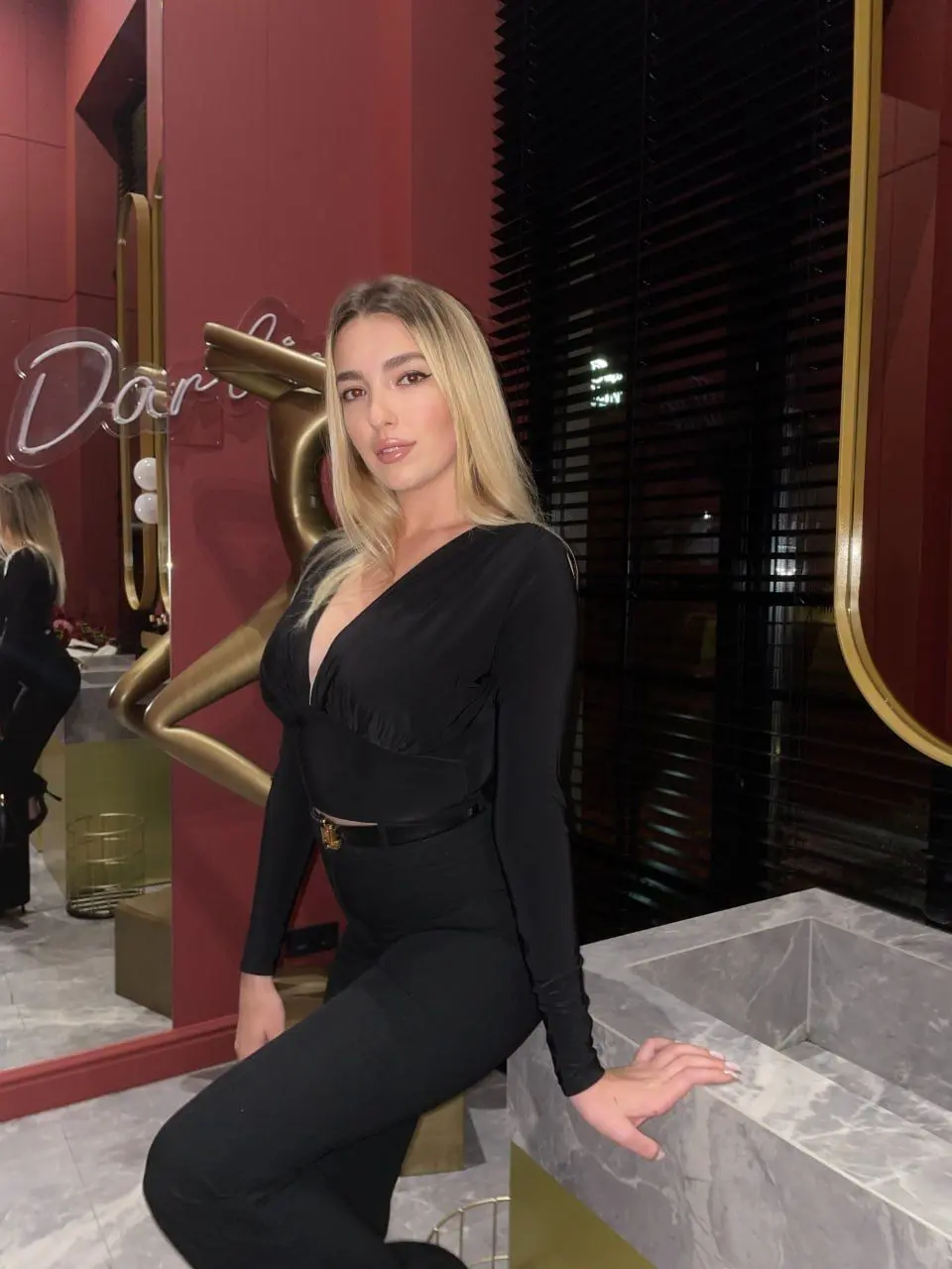 Vladyslava rencontre femme yopougon